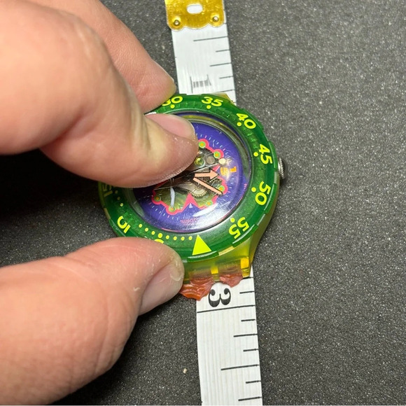 1993 Skeleton Swiss Made Swatch Scuba 200 Watch Green & Blue No Band Working - Picture 5 of 6